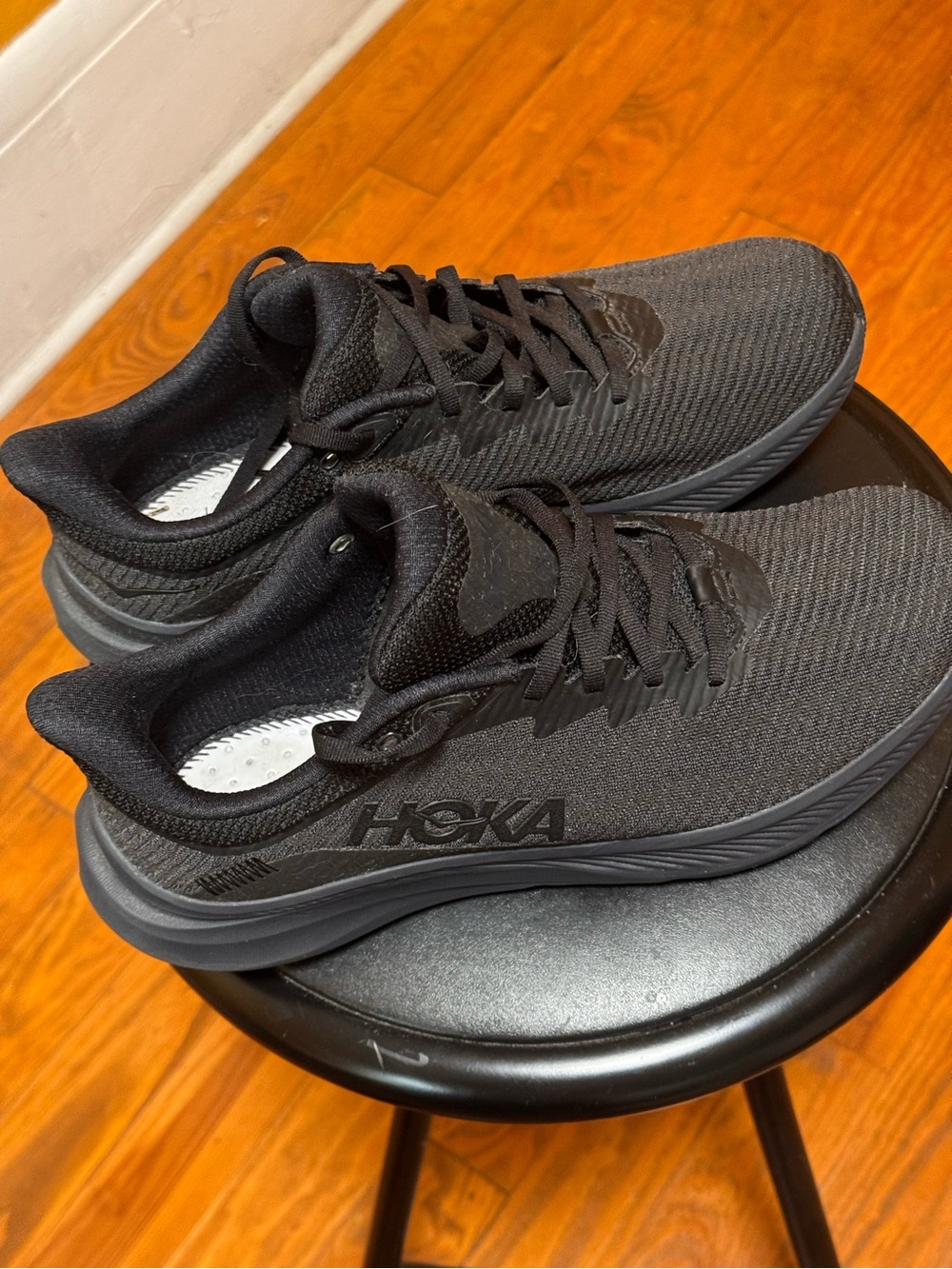 Hoka Men's Solimar Wide Black Athletic Running Shoes like new!